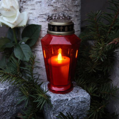 Kapinių žvakė raudonos spalvos