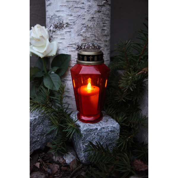 Kapinių žvakė raudonos spalvos - Image 3