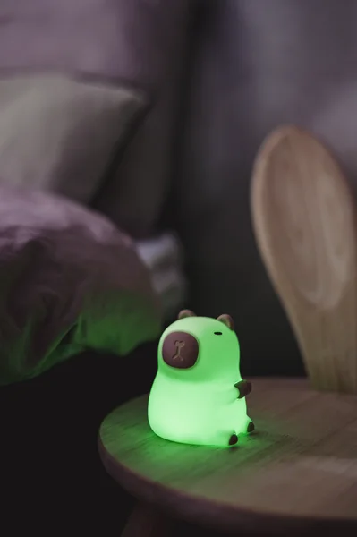 LED naktinė lempa „Capybara“ 11 cm